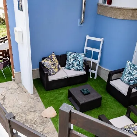 Estudio Delfin Azul Playa Ezaro ドゥンブリーア